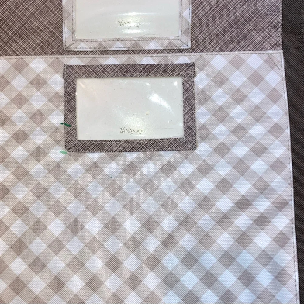 Thirty-One Hang it Up hanging Organizer pocket over door tan brown white Gingham